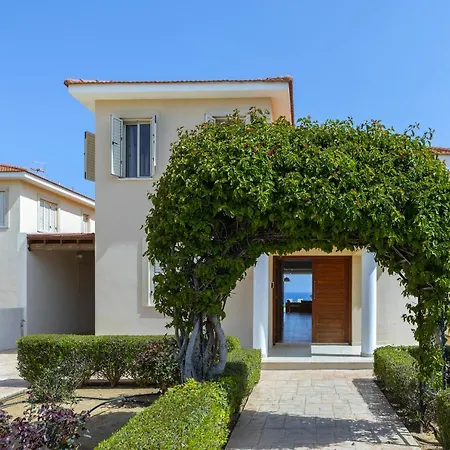 Villa Beachfront Pietra Protaras