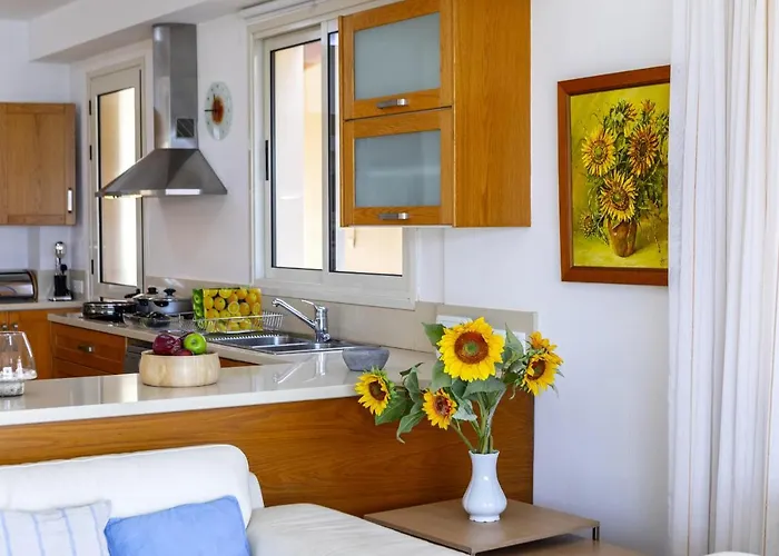 Beachfront Pietra Villa