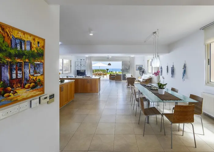 Beachfront Pietra Protaras