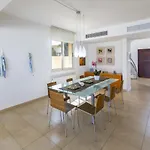Beachfront Pietra *