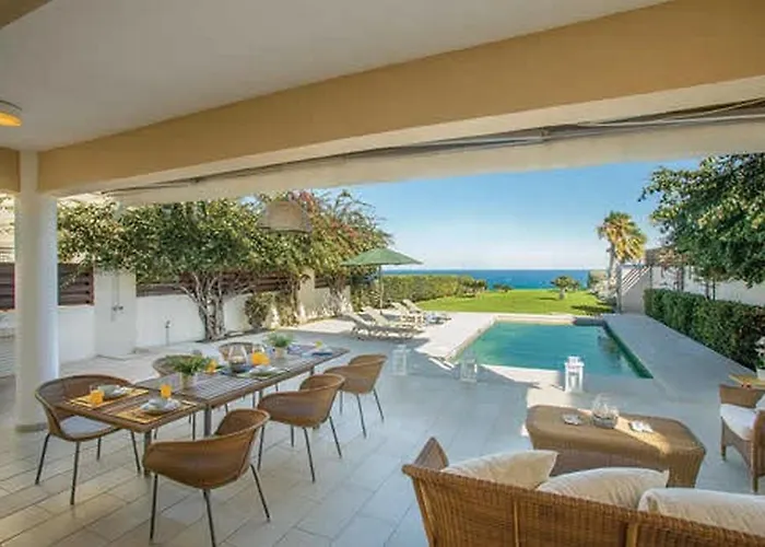 Beachfront Pietra 빌라 *