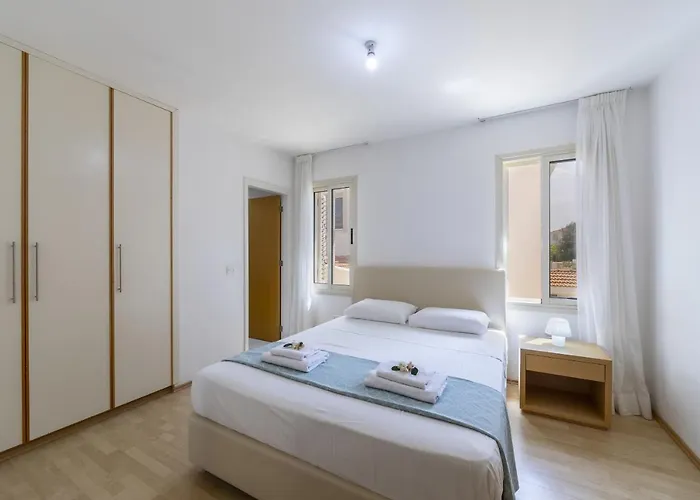 Beachfront Pietra 프로타라스