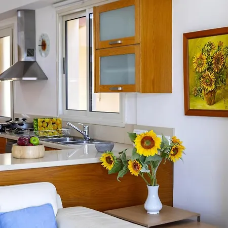 Beachfront Pietra Villa