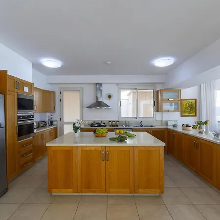 Villa Beachfront Pietra Protaras