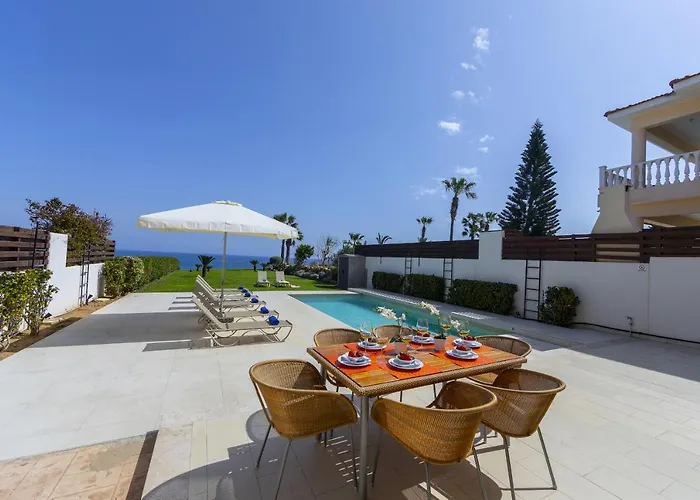 Vila Beachfront Pietra Protaras